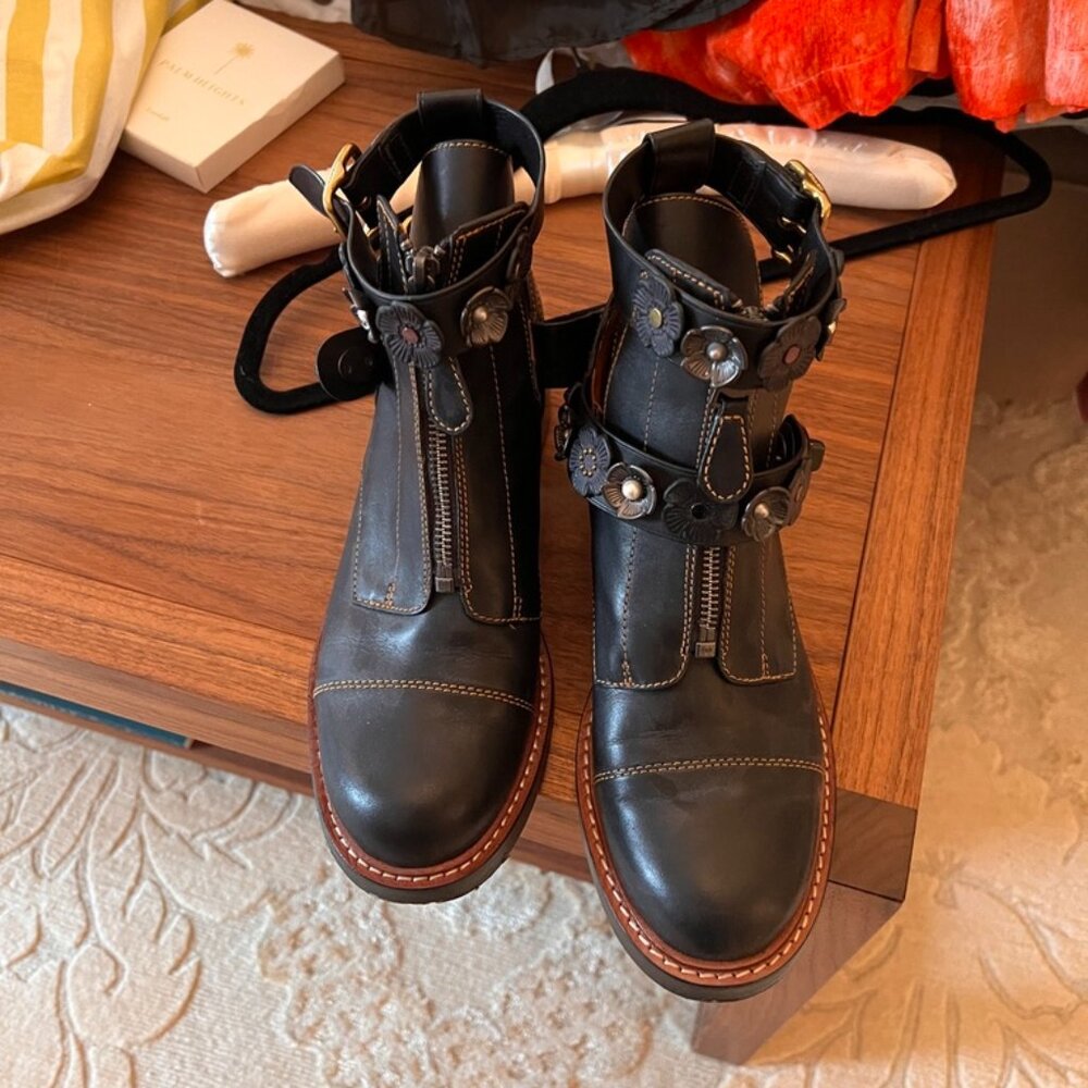 COPY - New Coach shoes/booties women 8.5 new metal flowers